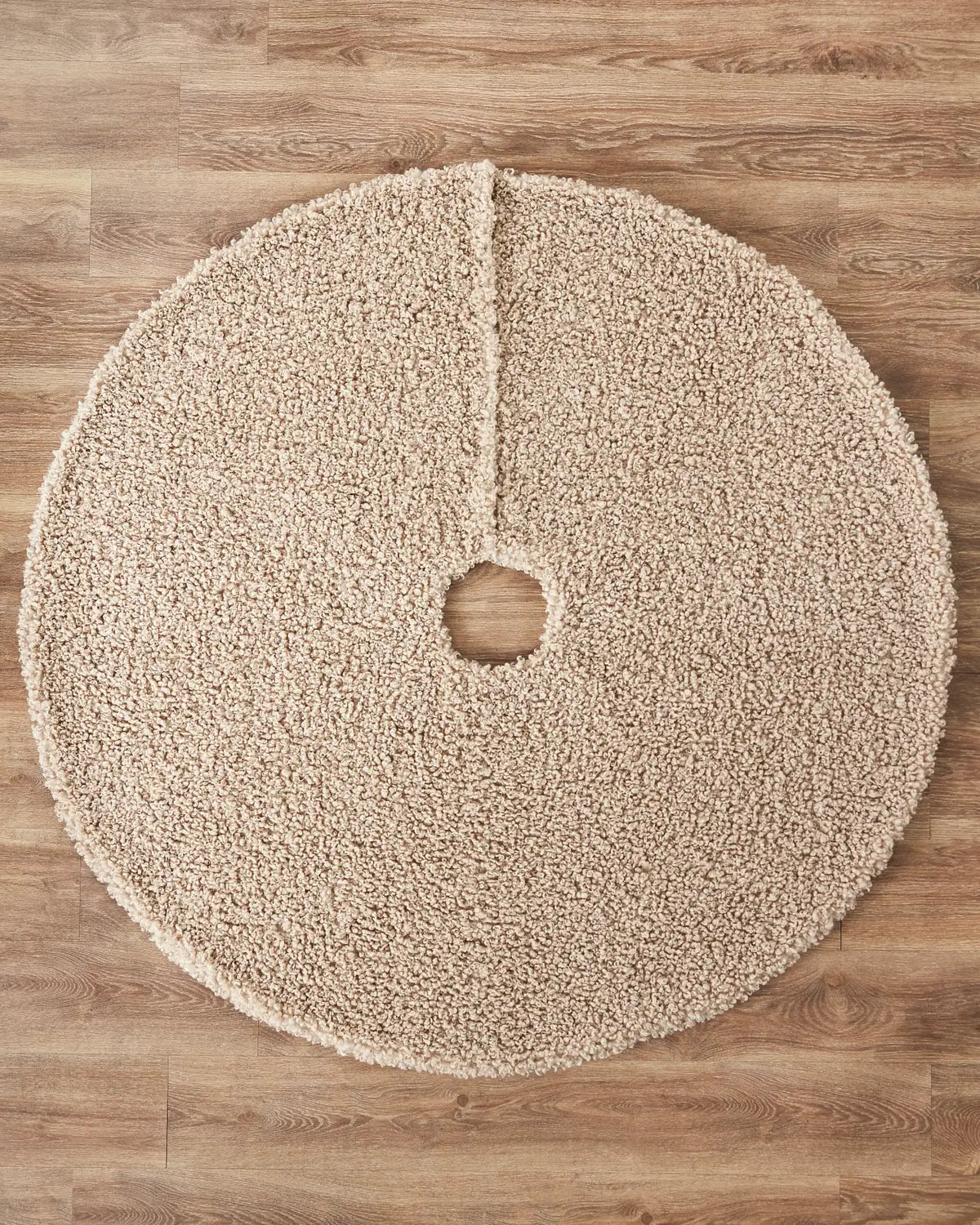 Saia para Árvore de Natal em Bouclé Bege — 4