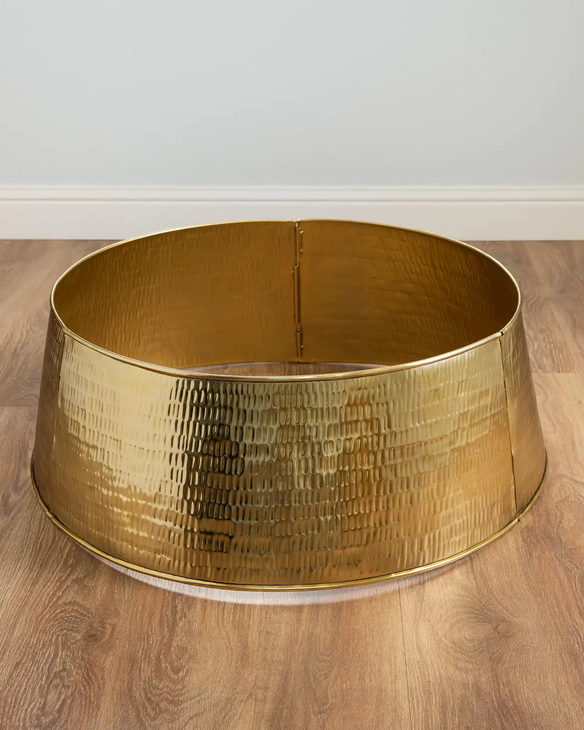 Saia Rígida Metálica para Árvore de Natal Dourado Martelado — 3